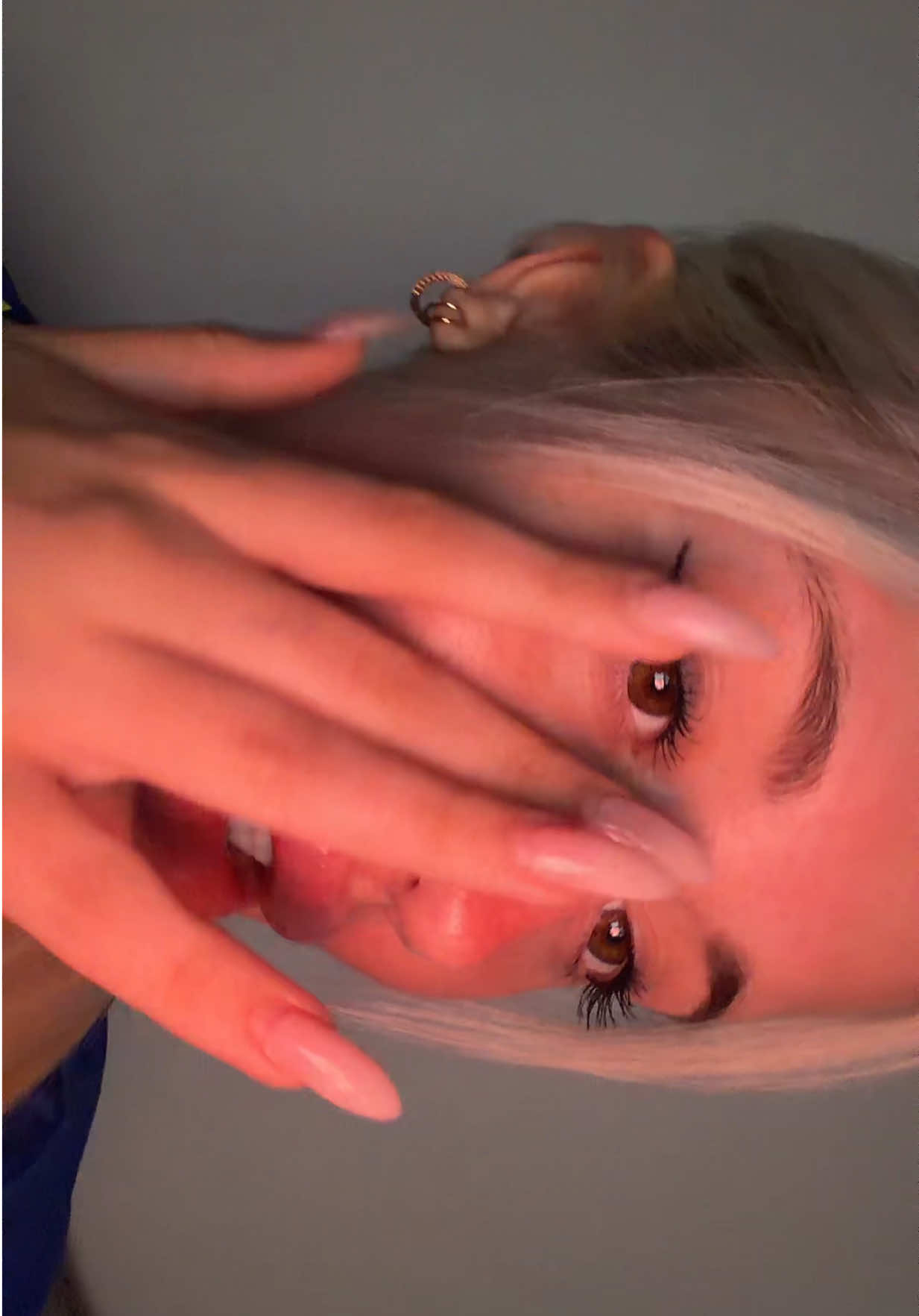 @lauragoomeez_