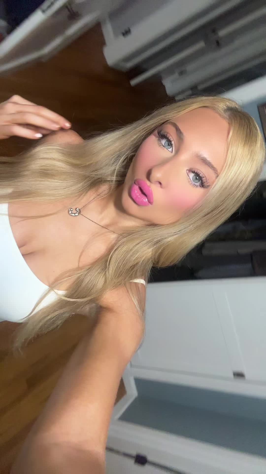 @charlottelane