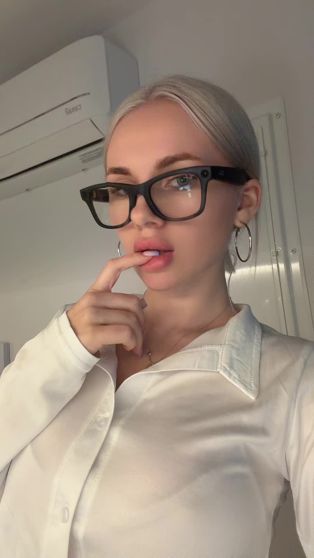 @Slavicblondexoxo