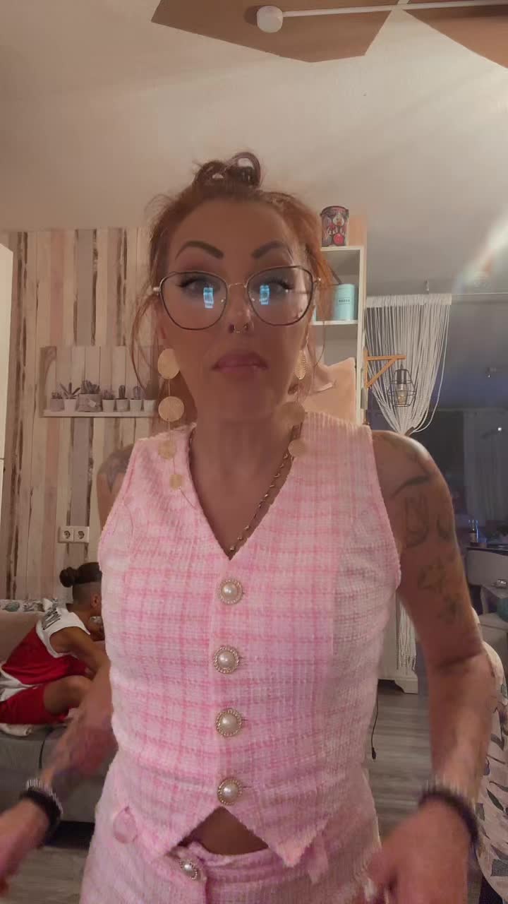 @Mariella milite