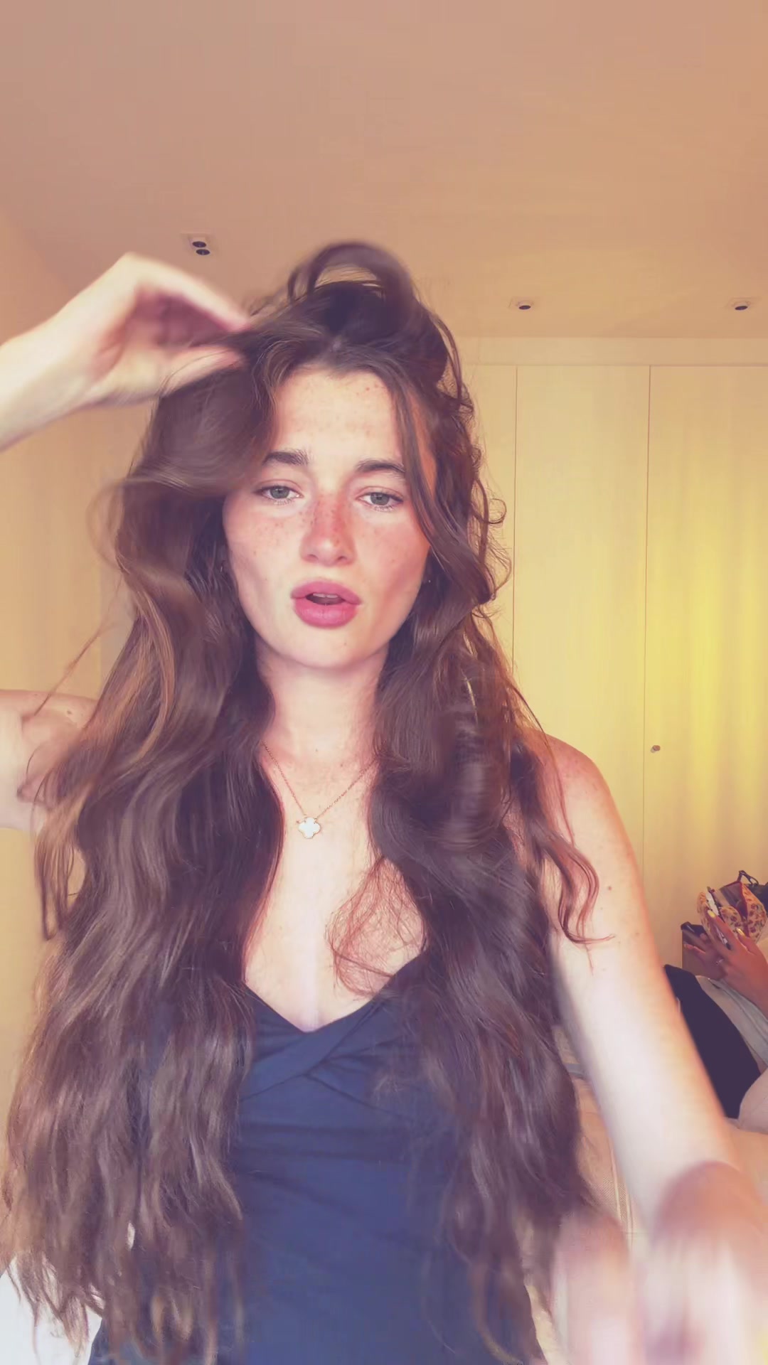 @bella
