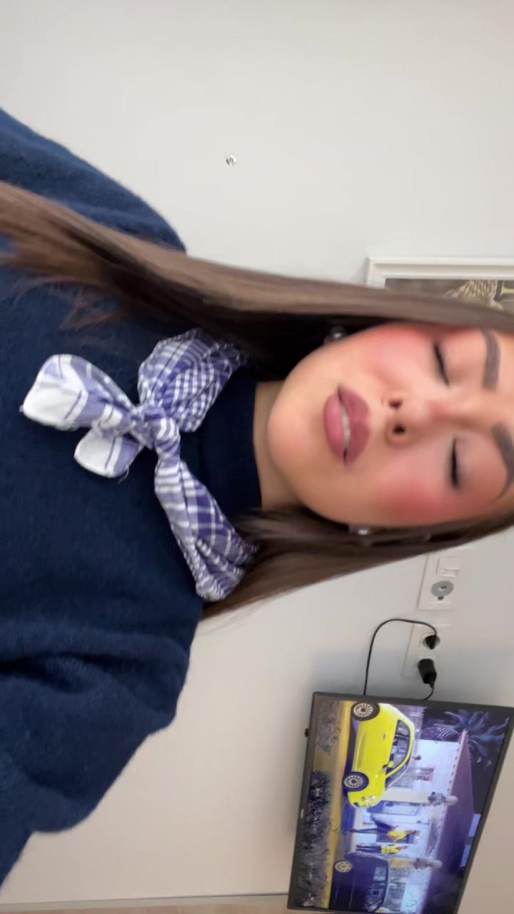 @Adriana🌸