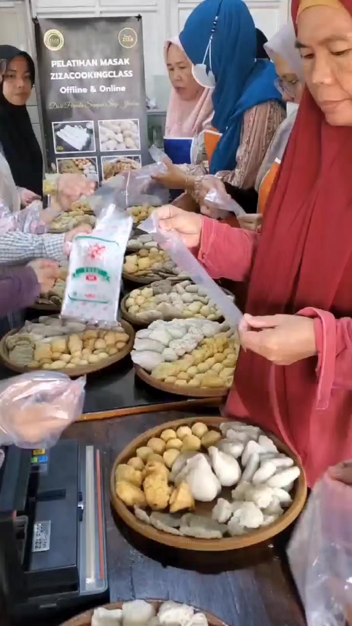 @PEMPEK ZIZA