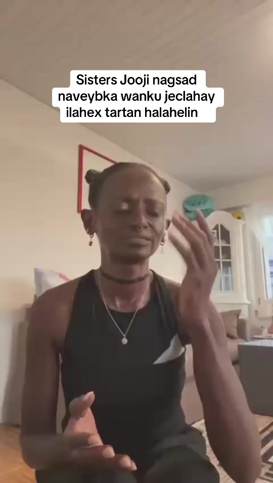 @MissQaxwo