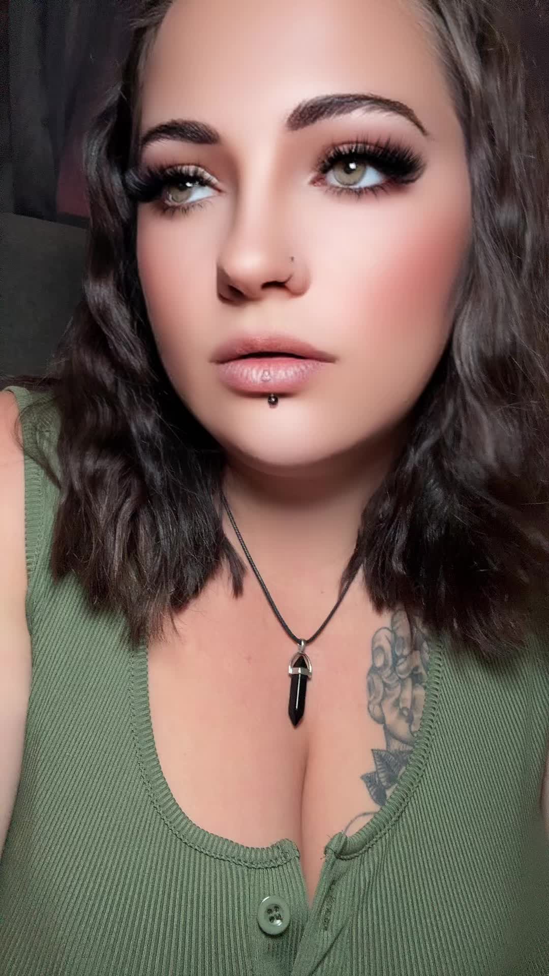 @ChristyLouise✨🖤