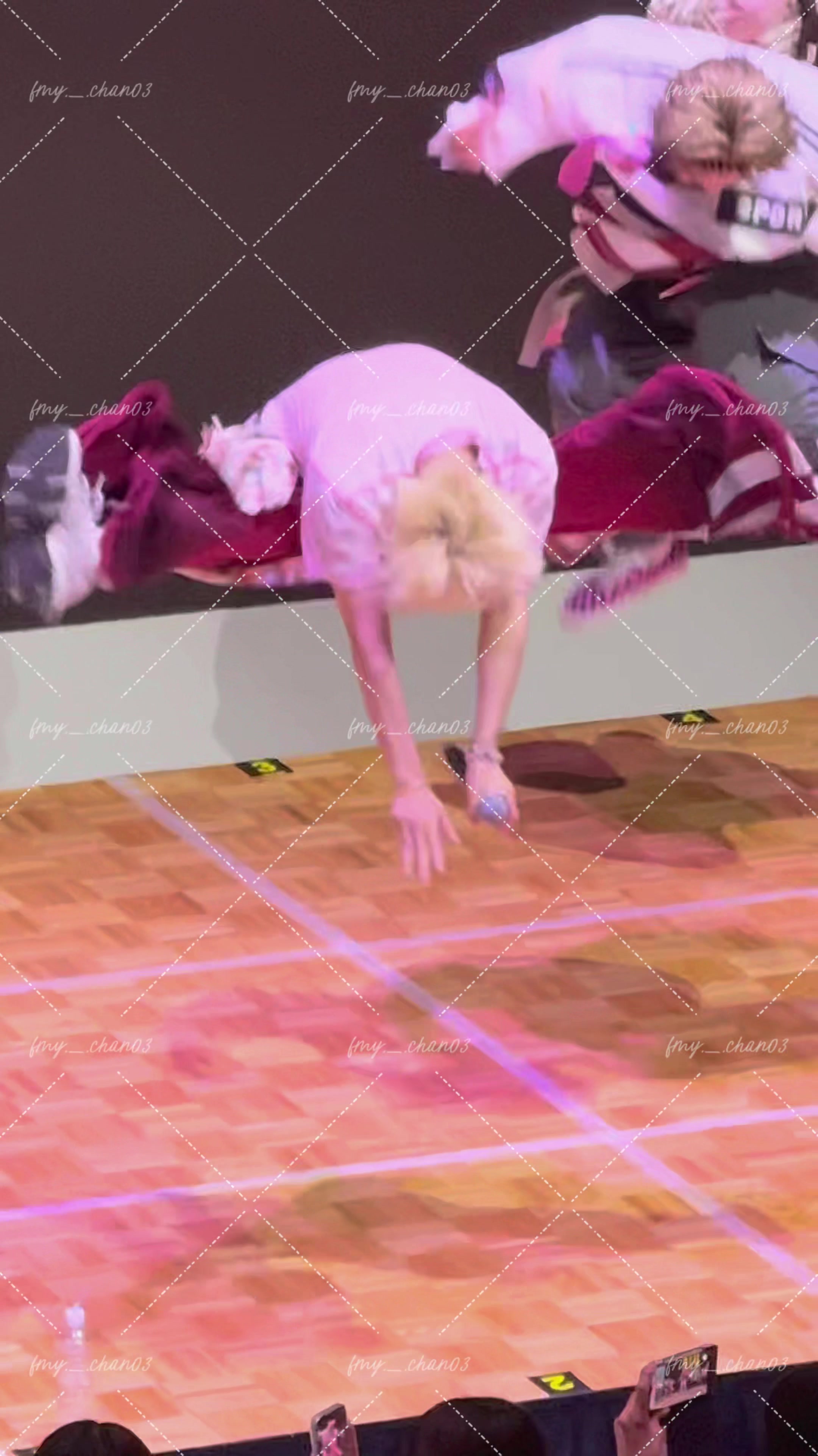 @m⋆͛⿻