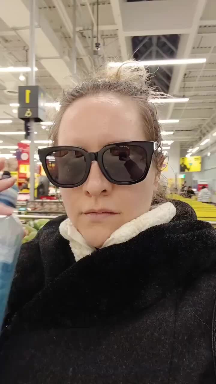 @SYLVIA KMIECIK