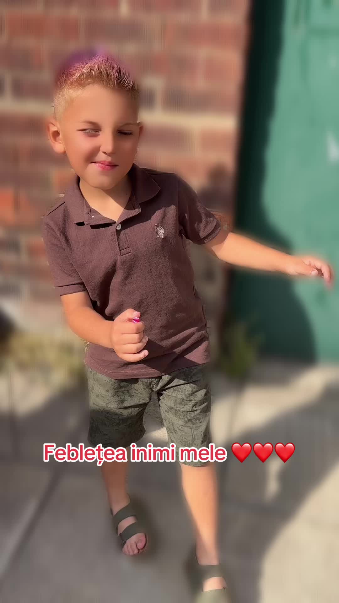 @Alexandra Nikolas Ianis