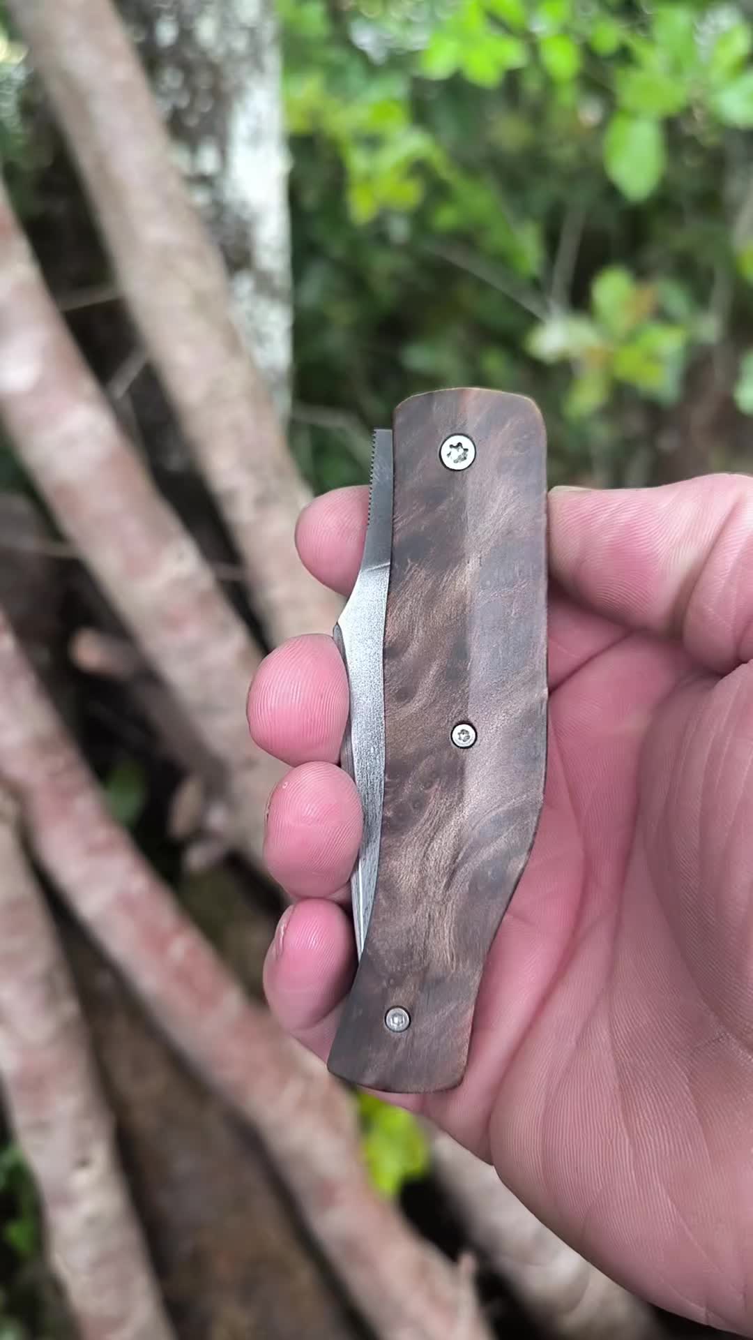 @vrcoutelier