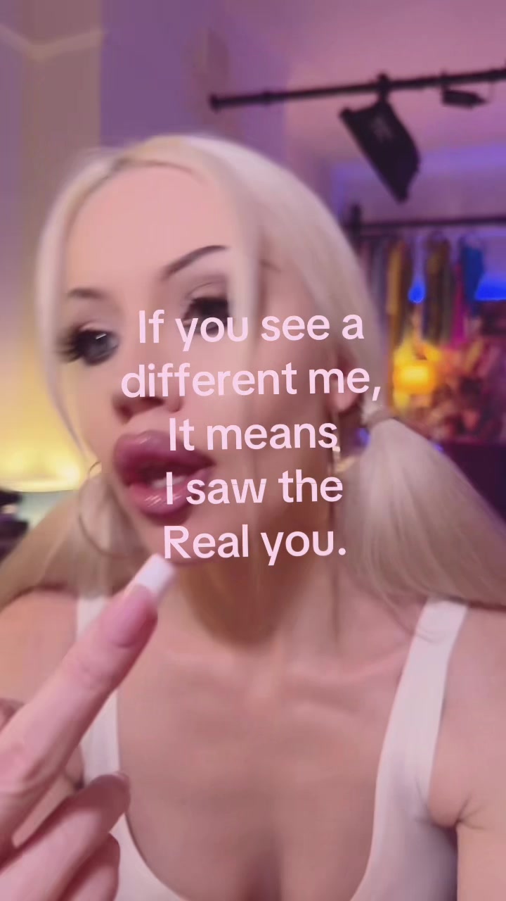 @Showgirlrara