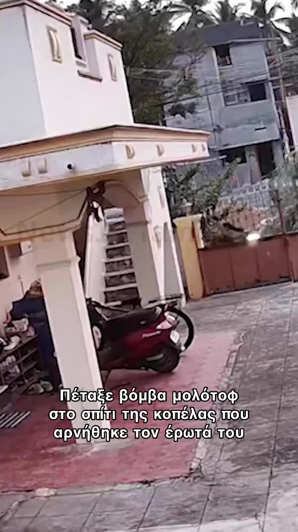 @protothema.gr
