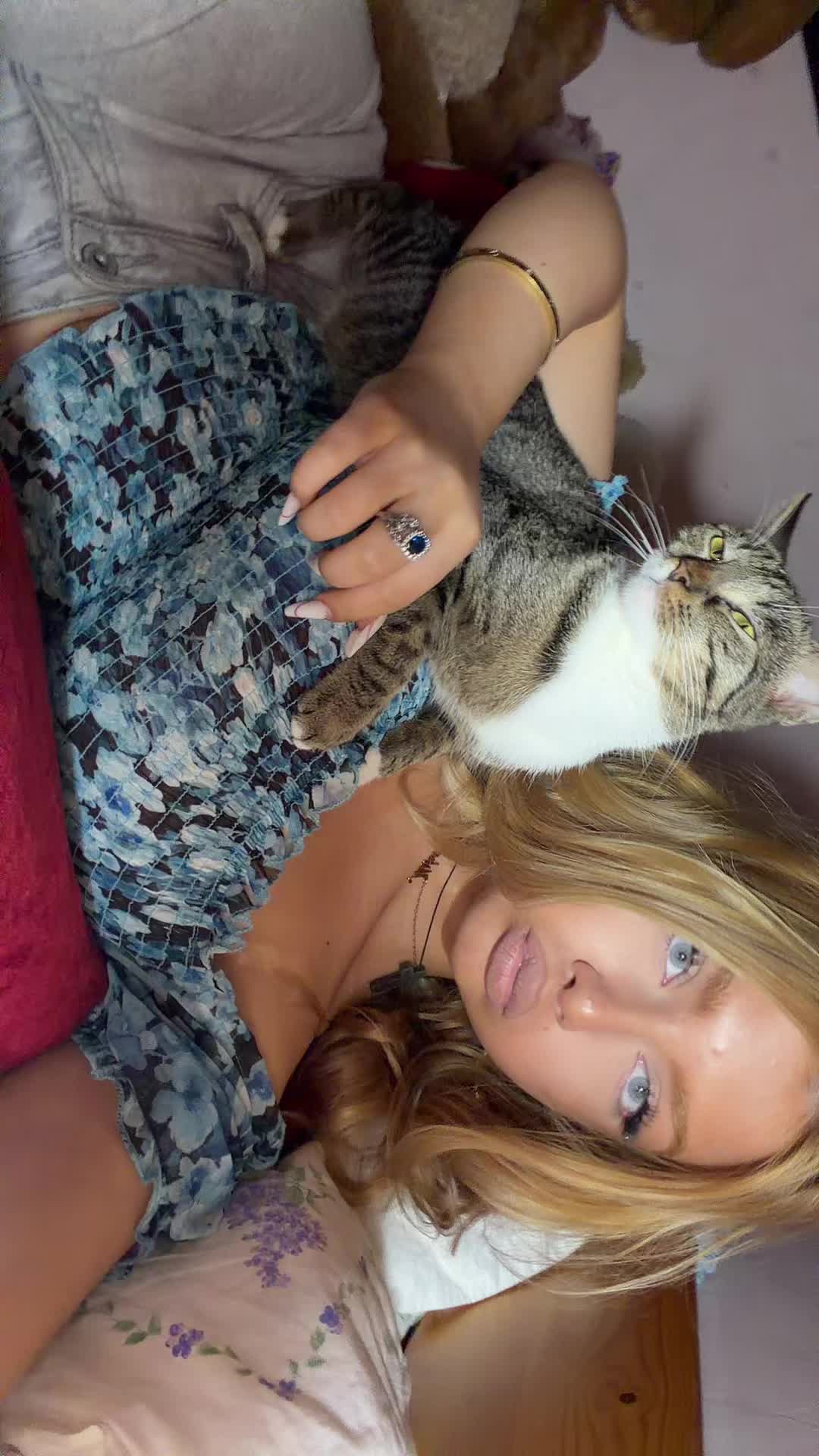 @mihaela___10