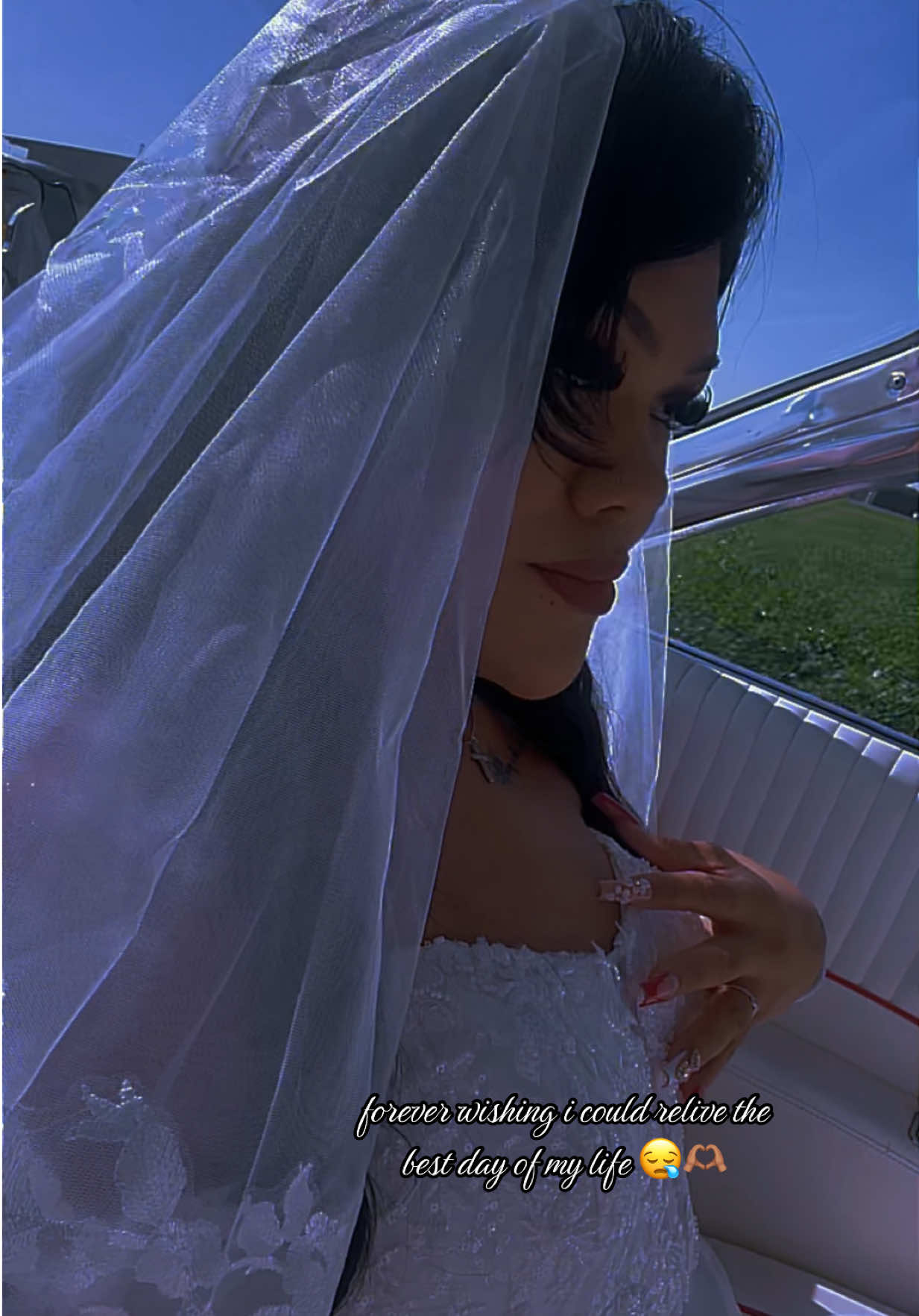 @𝔪𝔯𝔰 𝔥𝔬𝔩𝔮𝔲𝔦𝔫♡