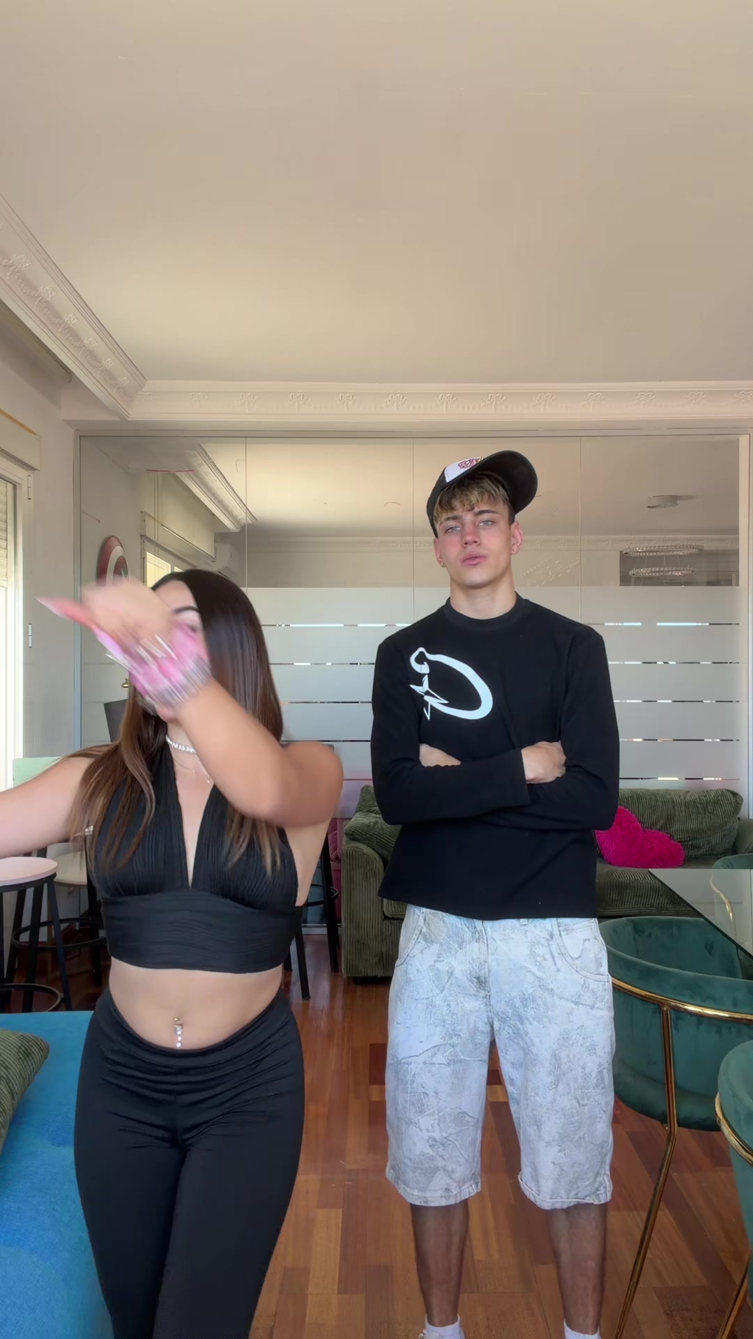 @caarlaaxx_