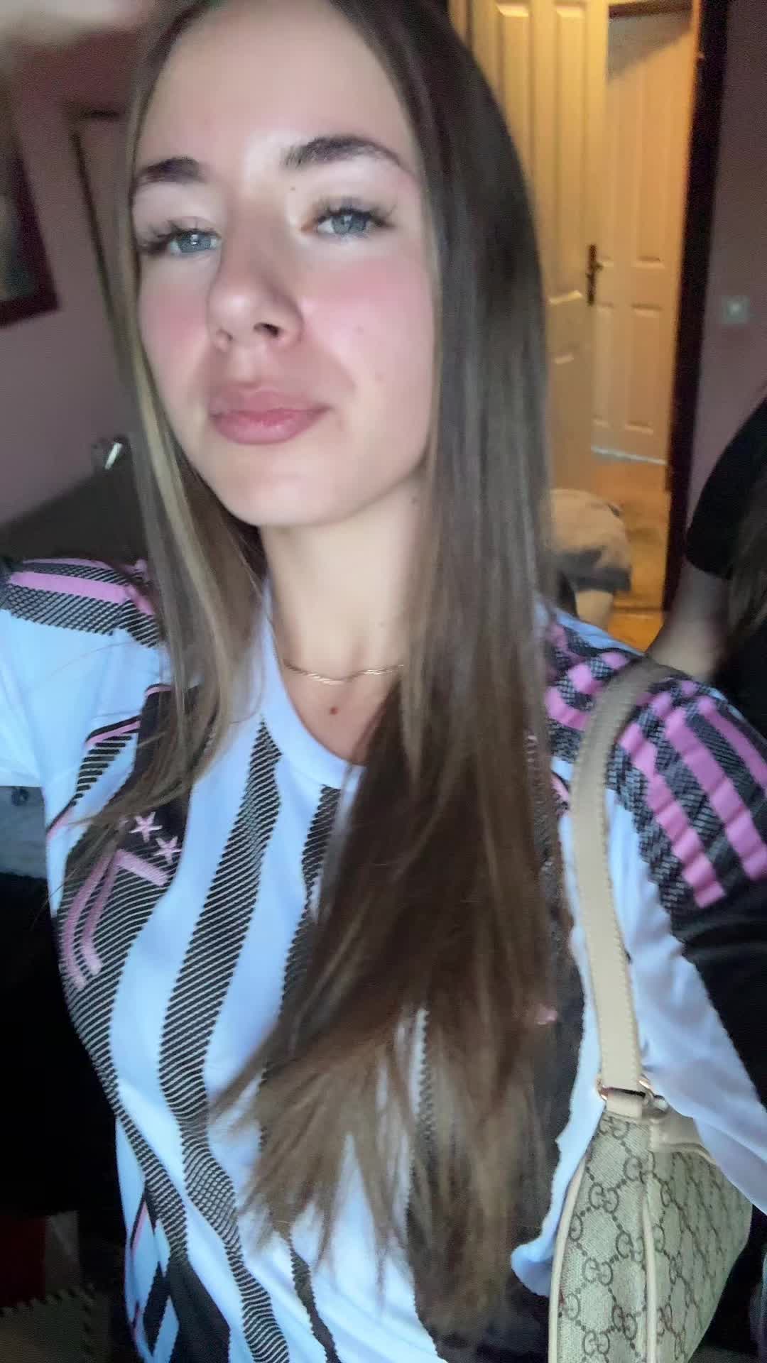 @annaa