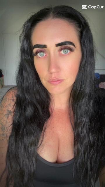 @🫦 Sarah Lee 🫦