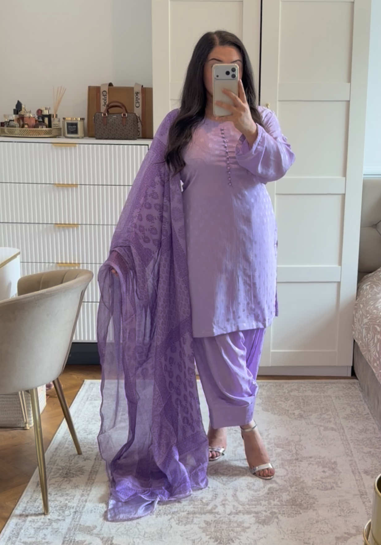 @Aina__couture