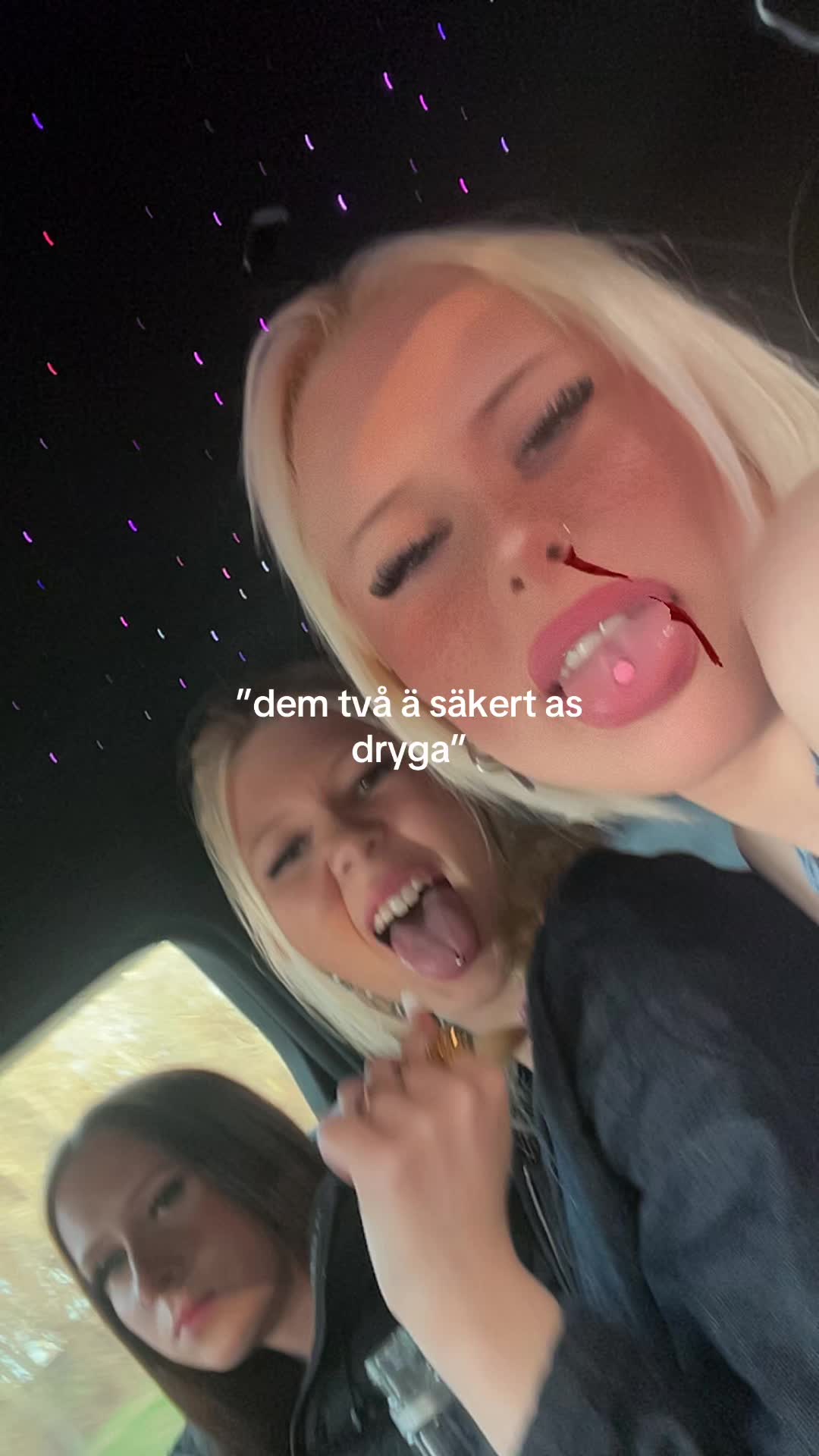 @T&ouml;rnrosa