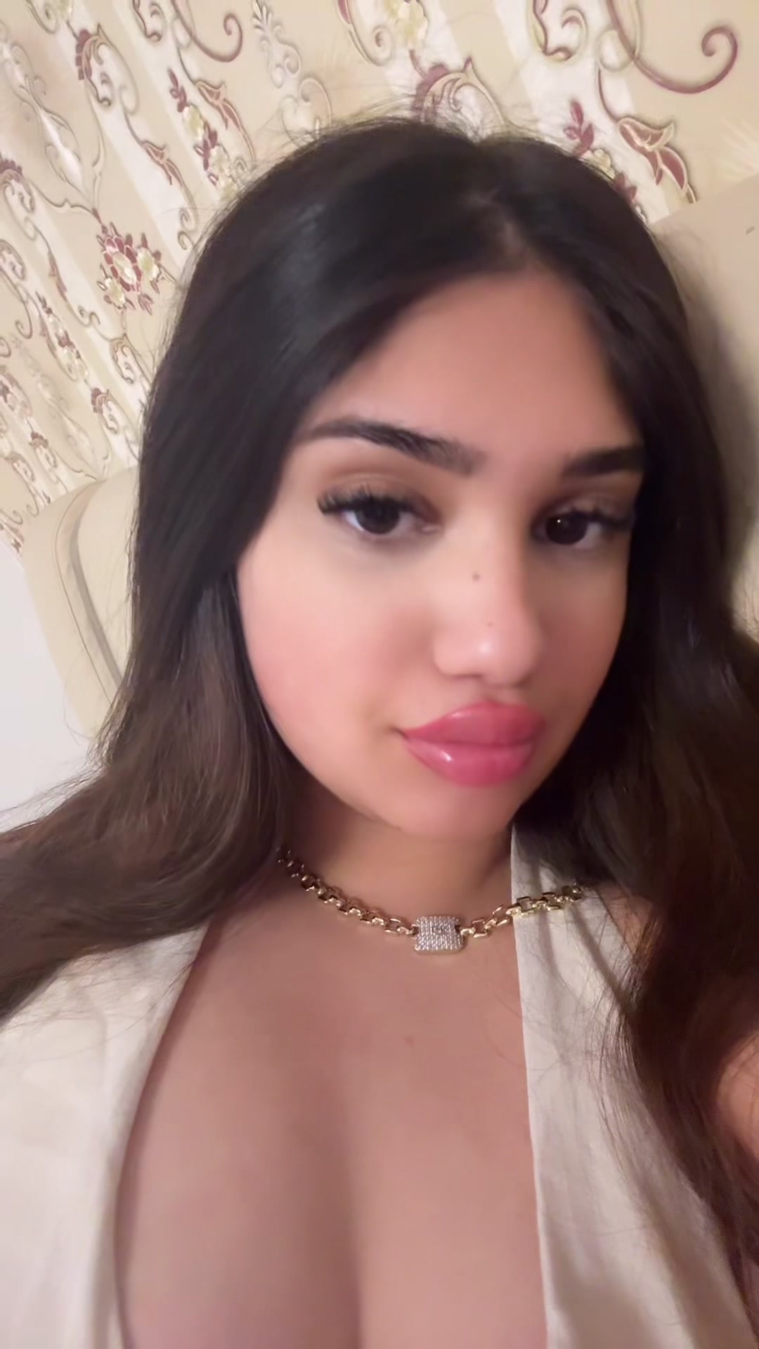 @🖤
