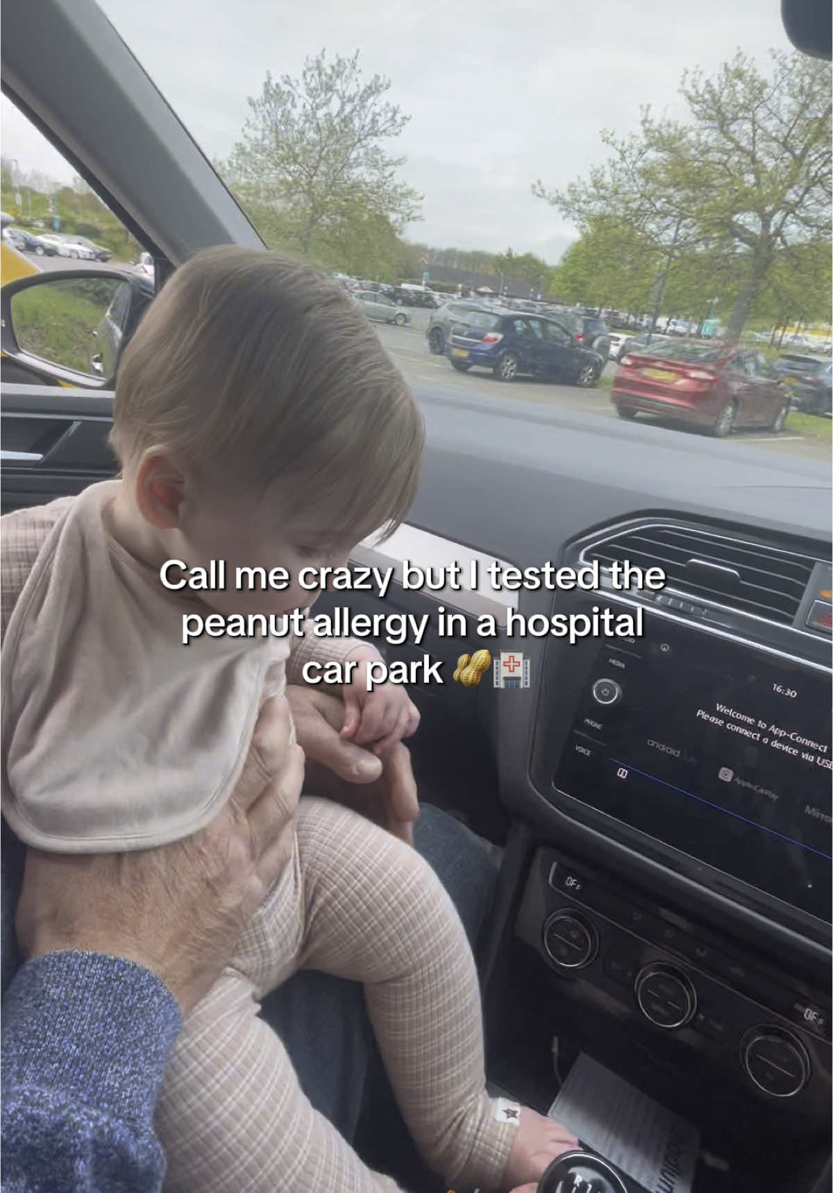 @Jorgi | Motherhood