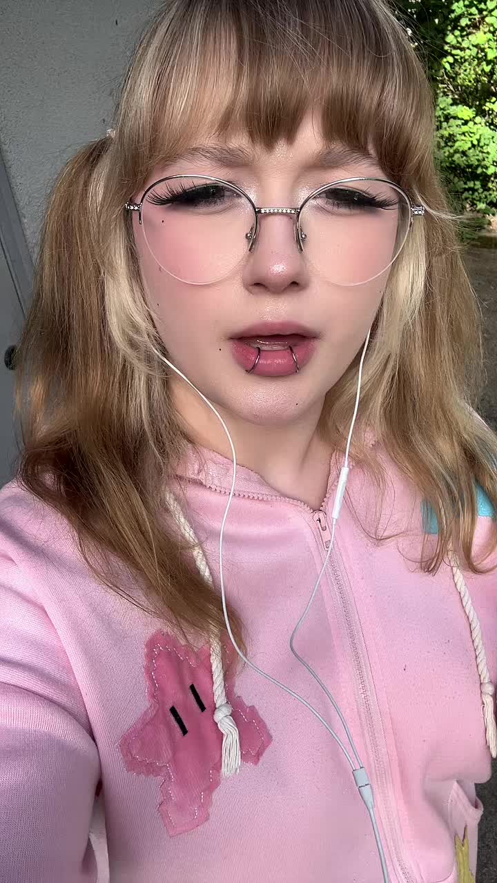 @няшка в большом городе