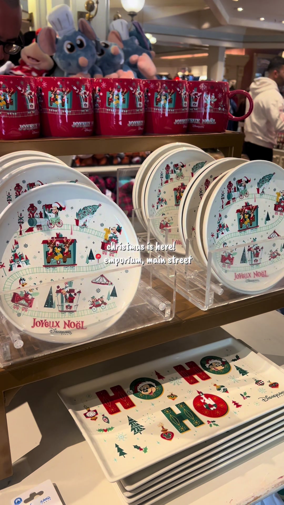 @disneyfamily
