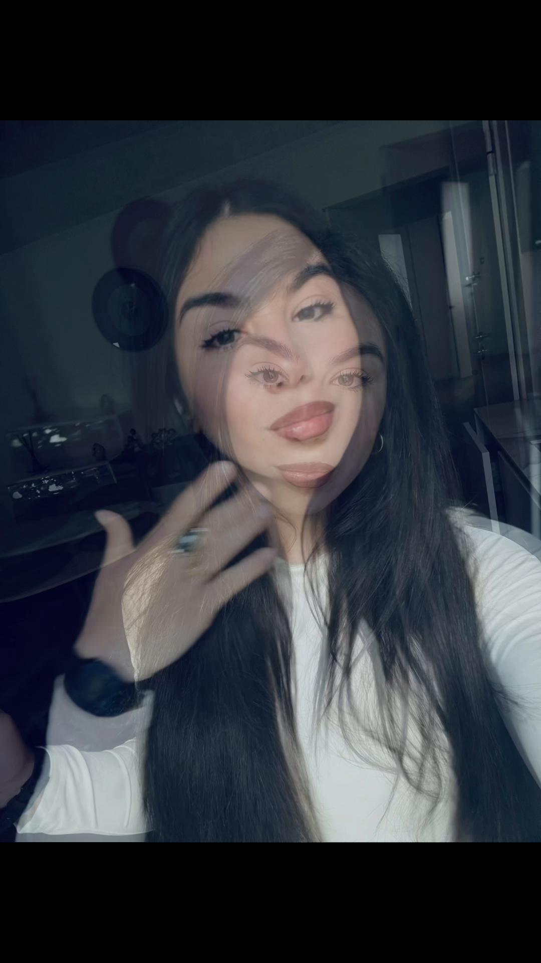 @rebeccacaffo