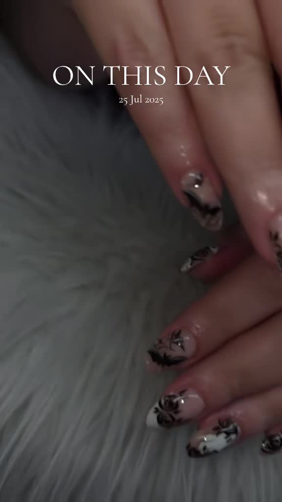 @Sammii Lou Nails ๐ฆ
