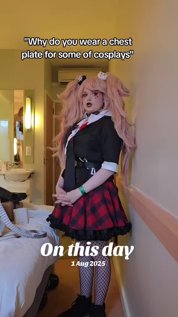 @Mochi tiny Cosplays