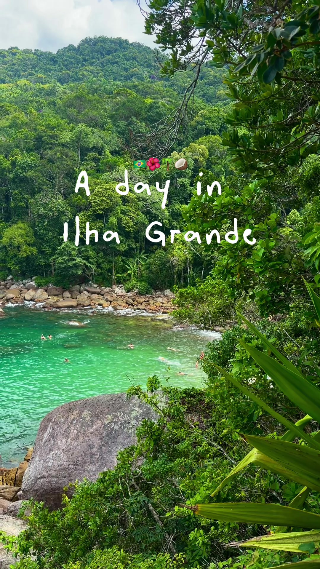 @Maddie | Travel Content