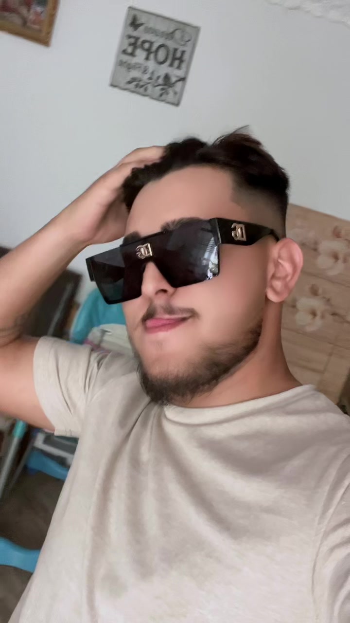 @Mir🤍