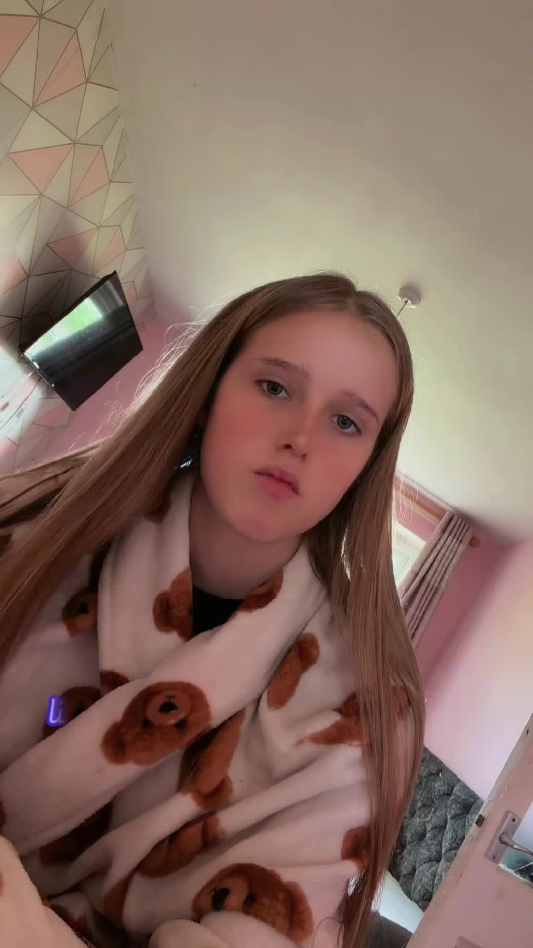 @aliciaroseꨄ