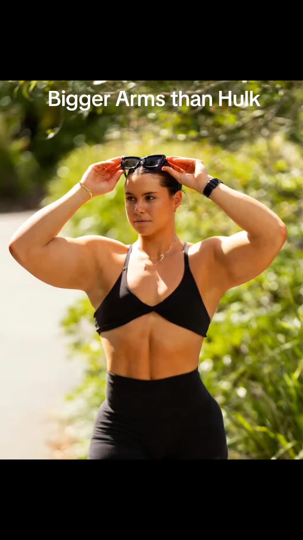 @Female Muscle AI