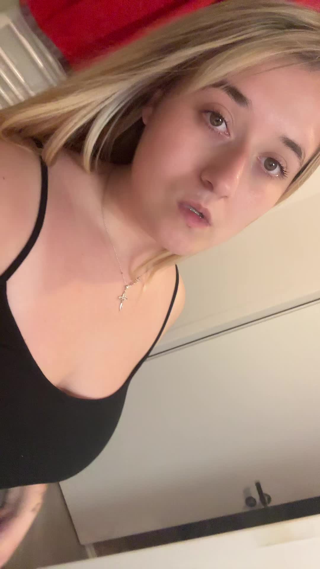 @𝑀𝑎𝑟𝑖𝑒🖤
