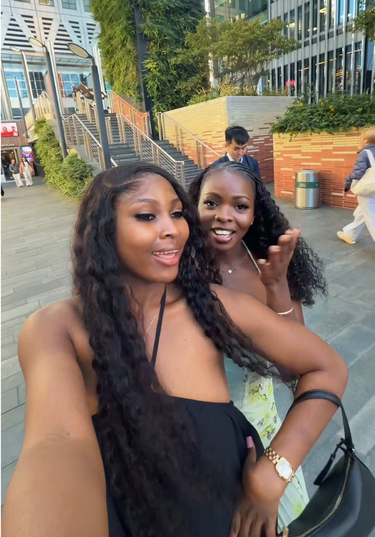@Omotola