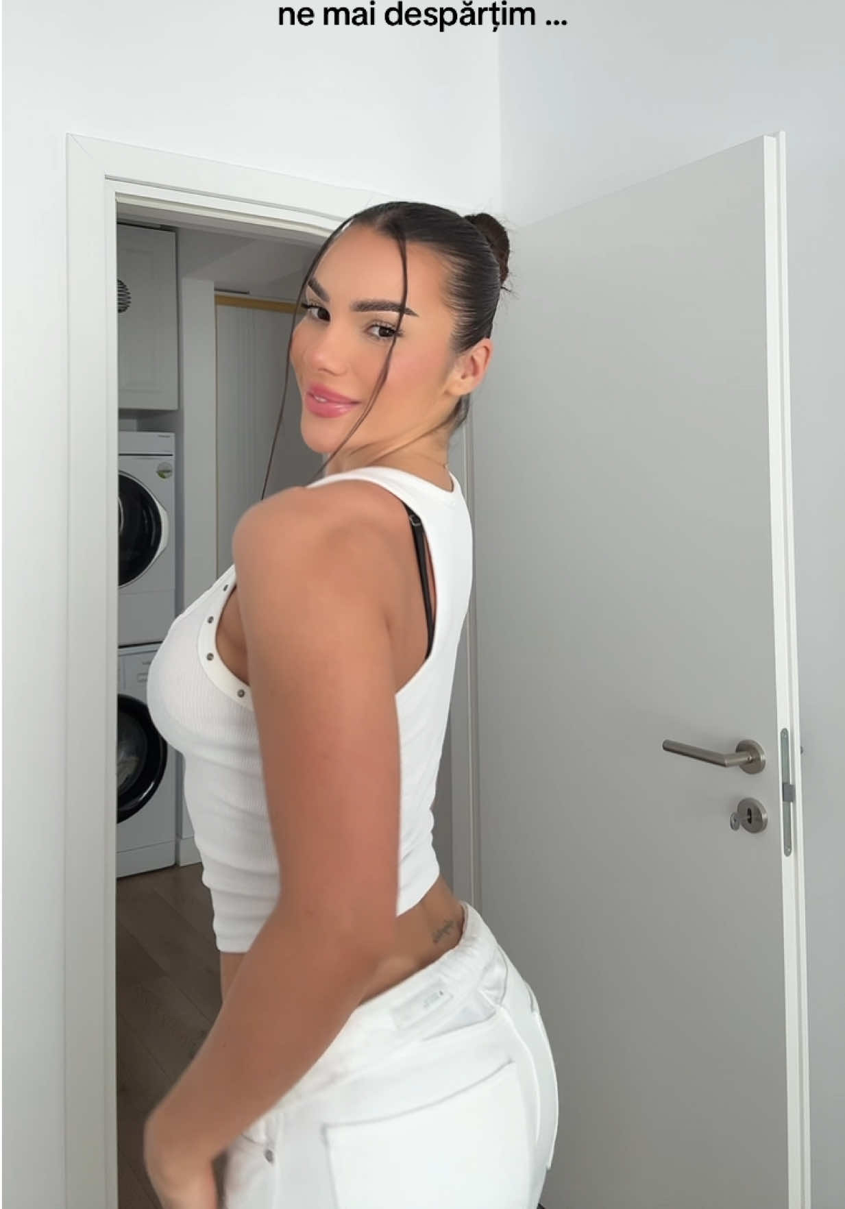 @dianaonisor