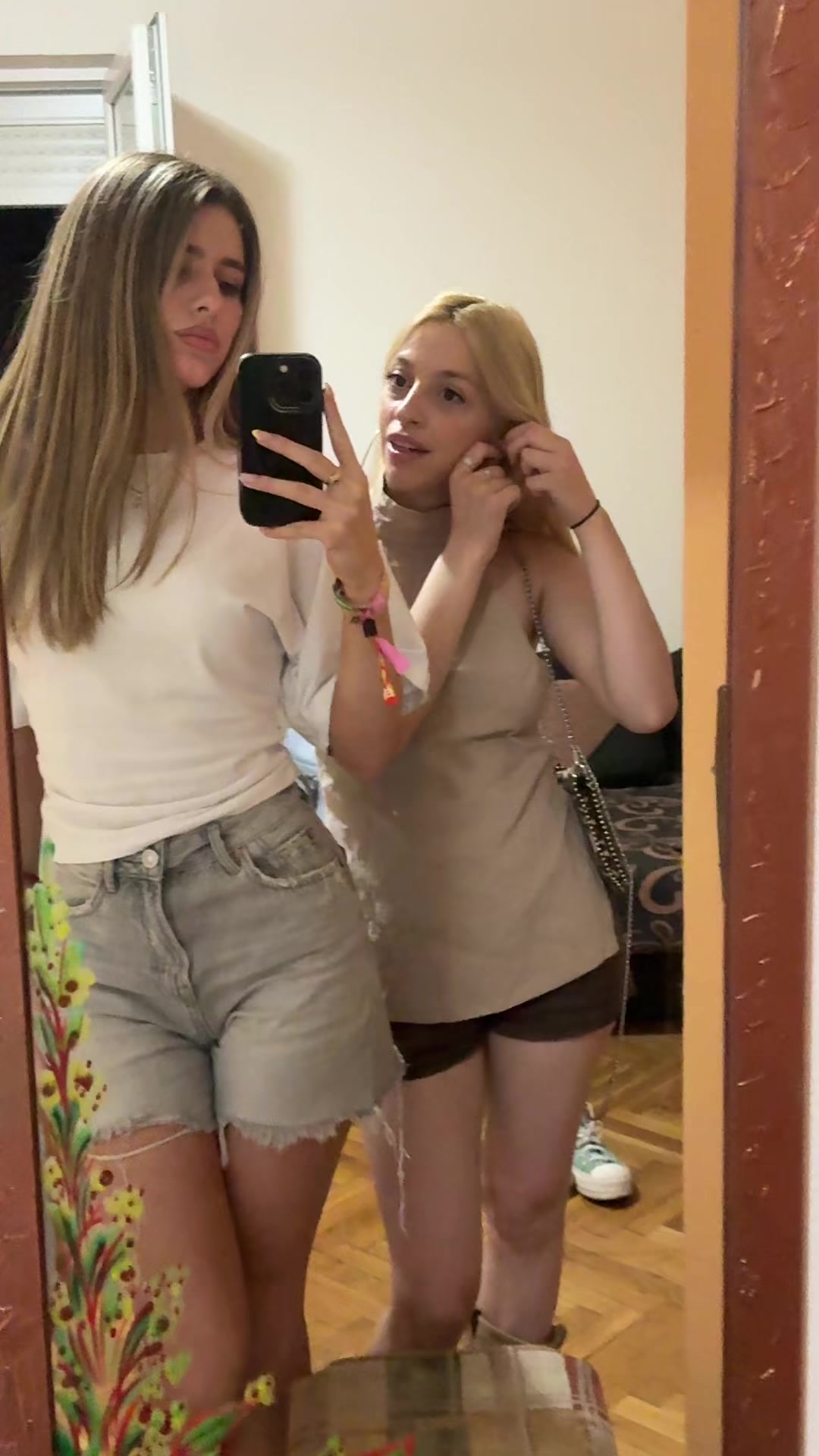 @Viktorija