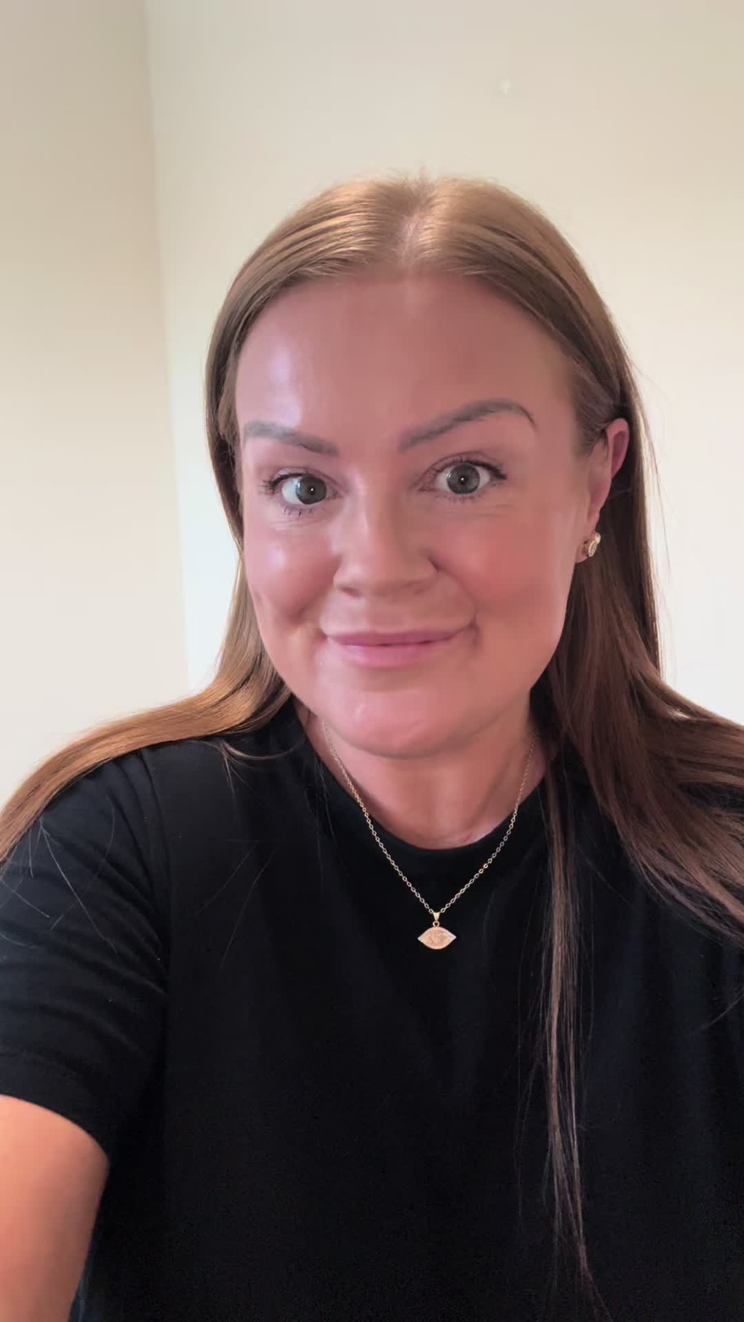 @Hollie hits her 40s 🩷