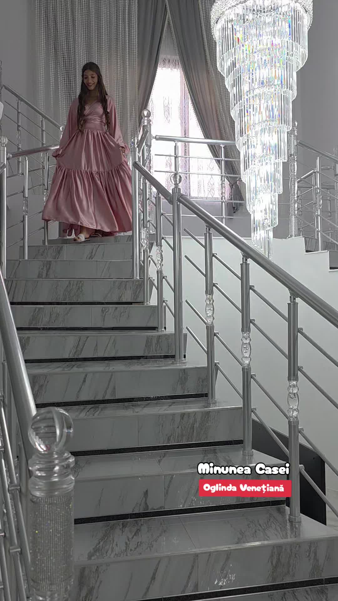 @OglindaVenetiana