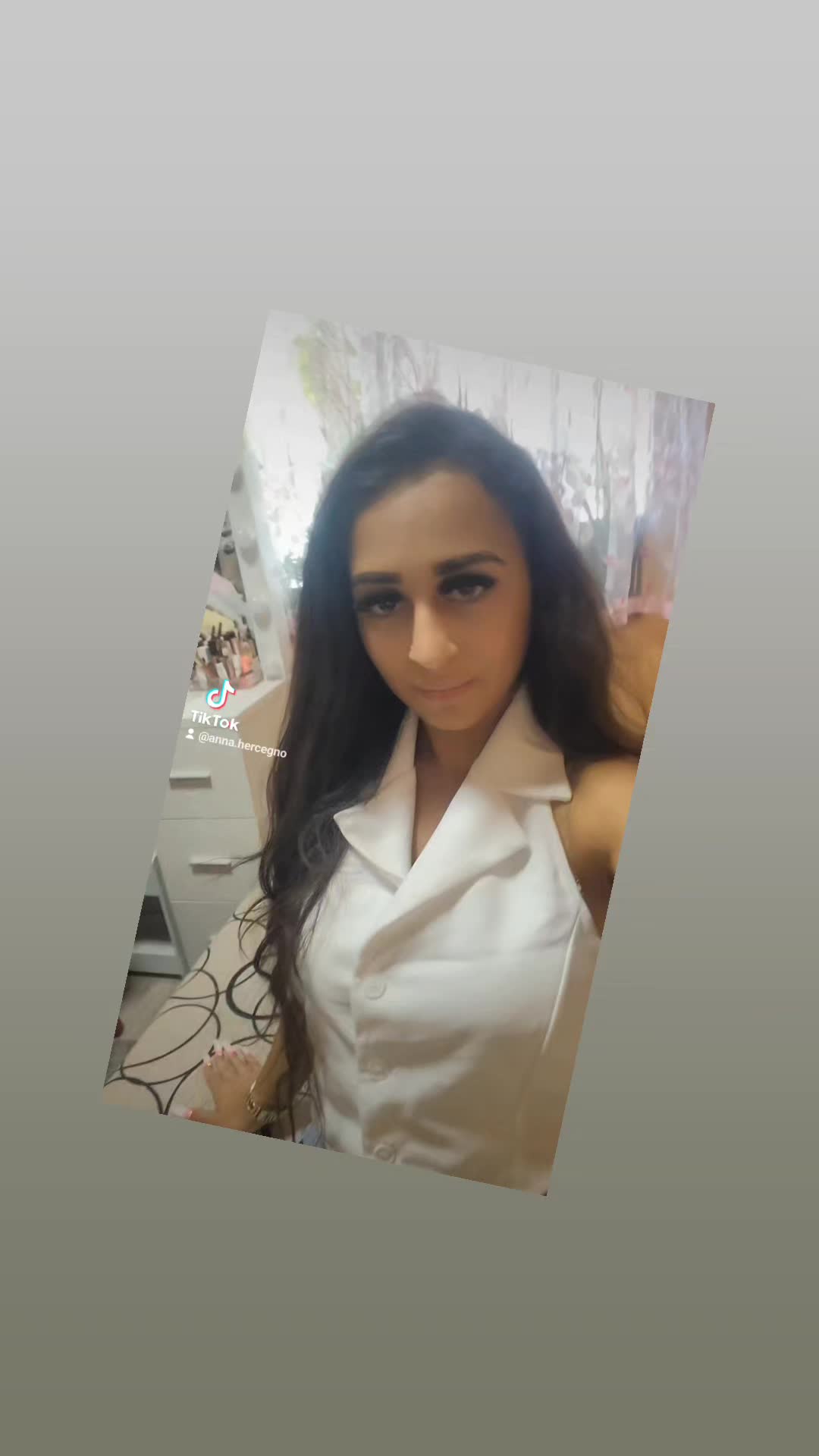 @Anna Mezei