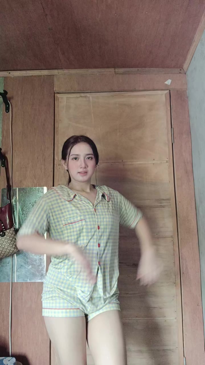 @A👩&zwj;🍳