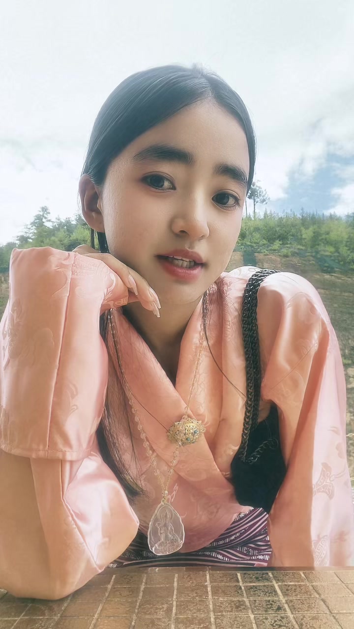 @𝓣sh❀k Mꨄ︎