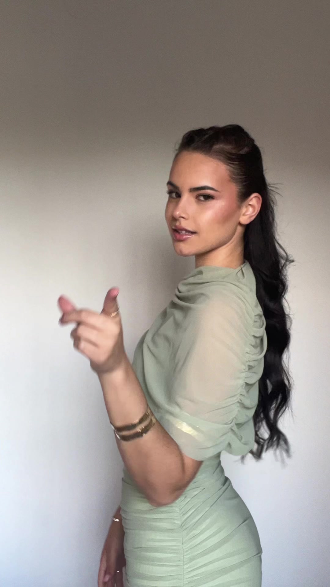 @Julss