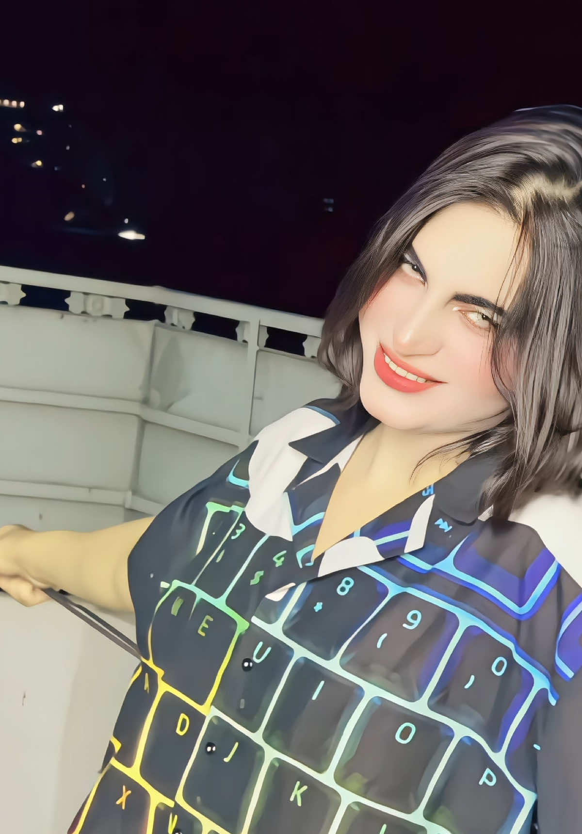 @🧿 شیزی خان 🧿