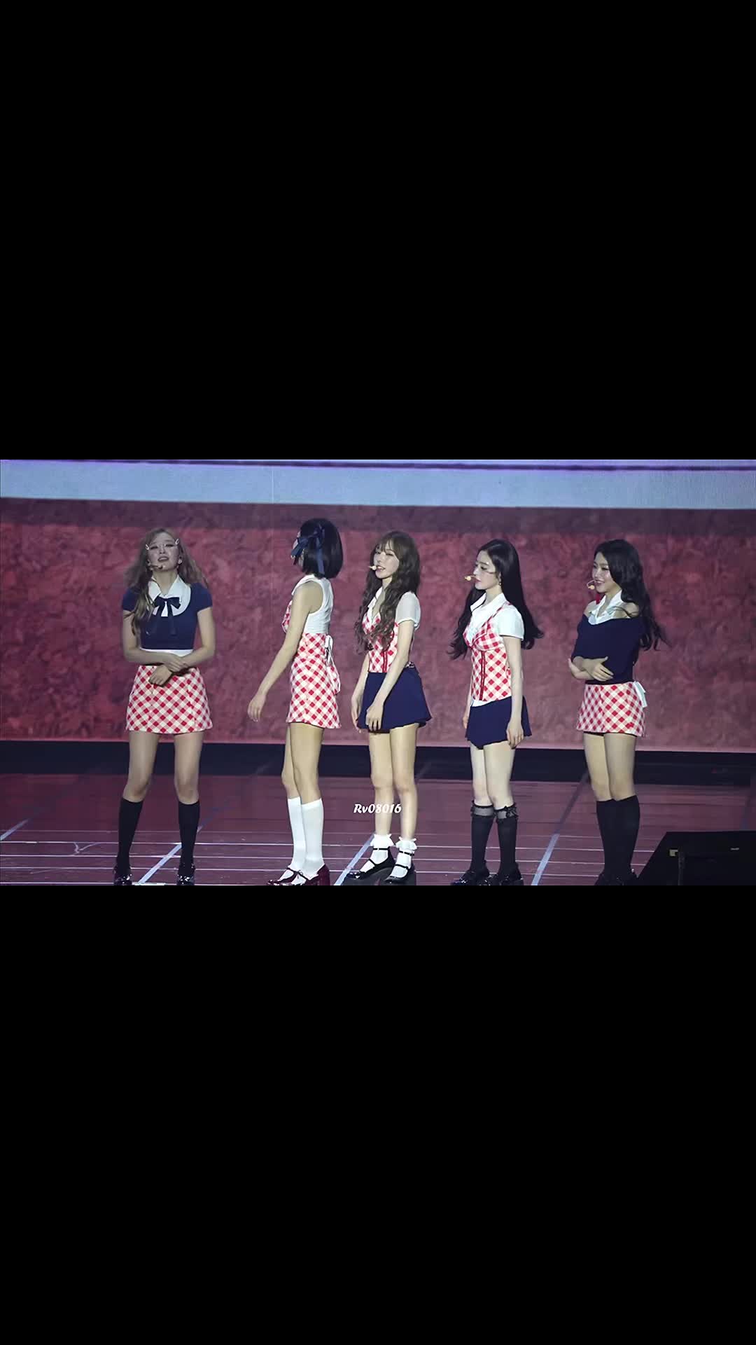 @Memes K-POP - កម្ពុជា🍀