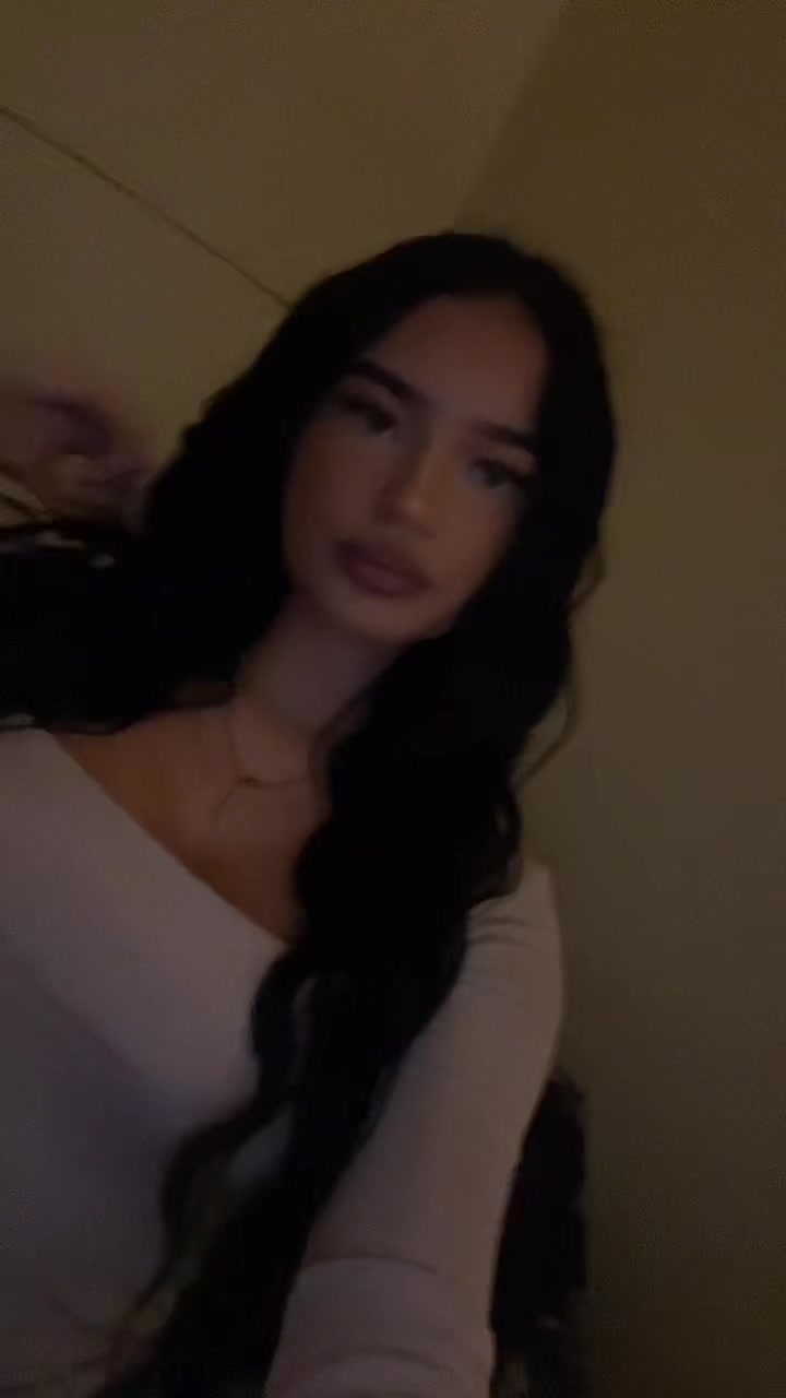 @𝔢𝔩𝔦𝔫𝔞