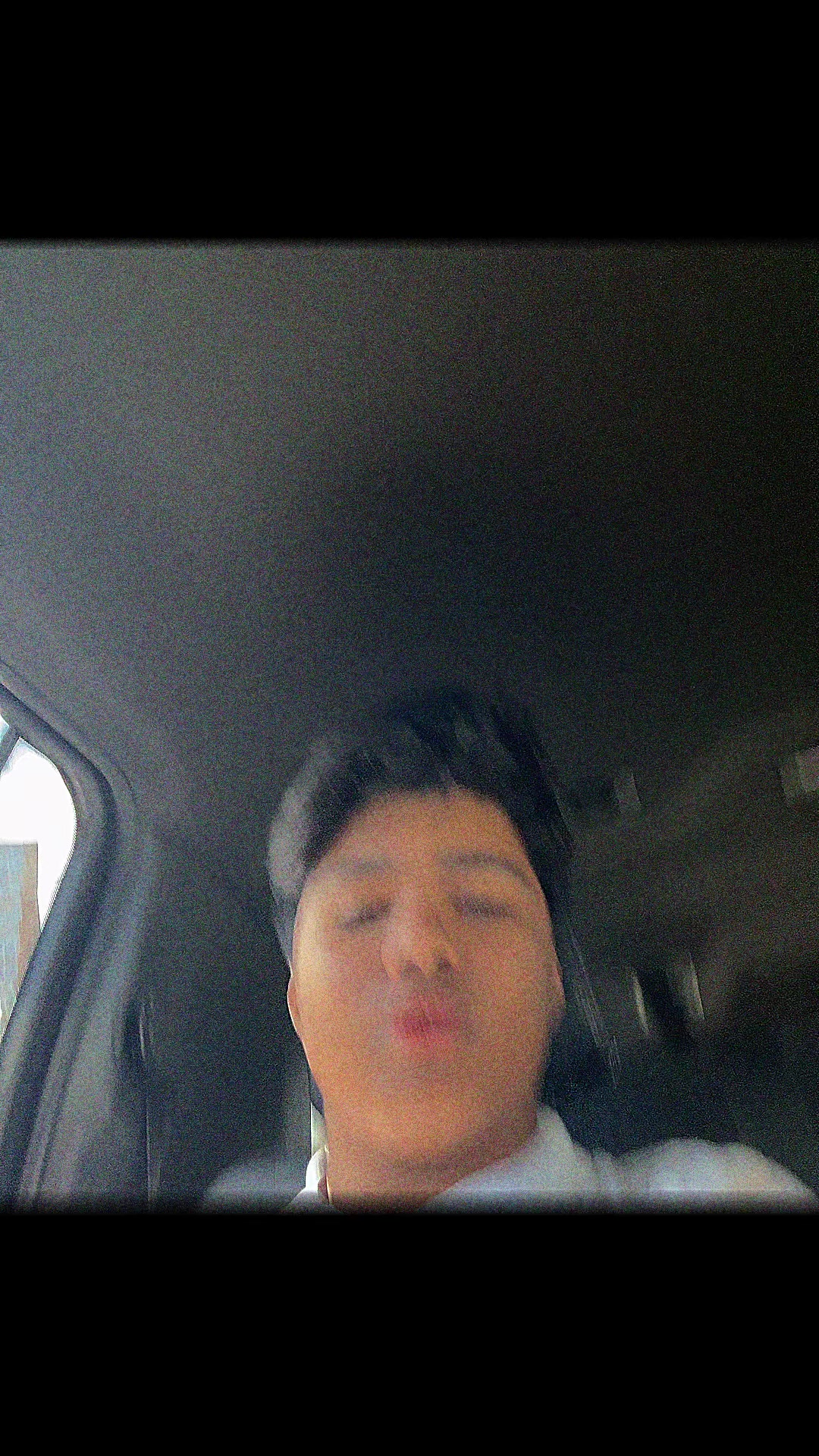 @🐼