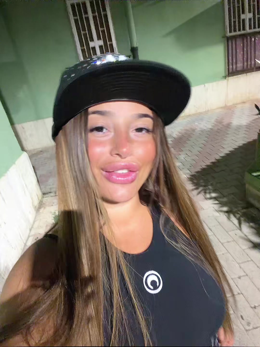 @RB.