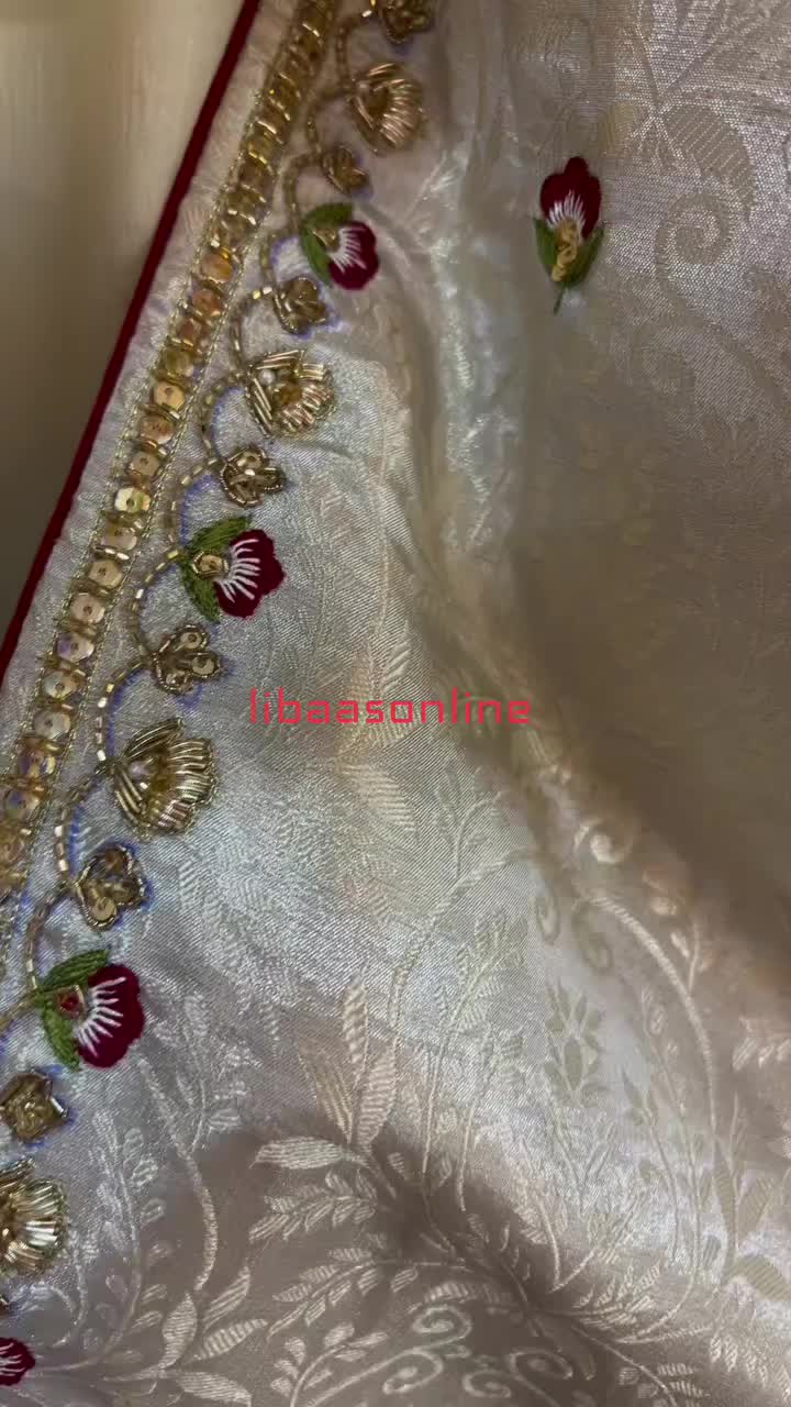 @ਲਿਬਾਸ by ਕੌਰ