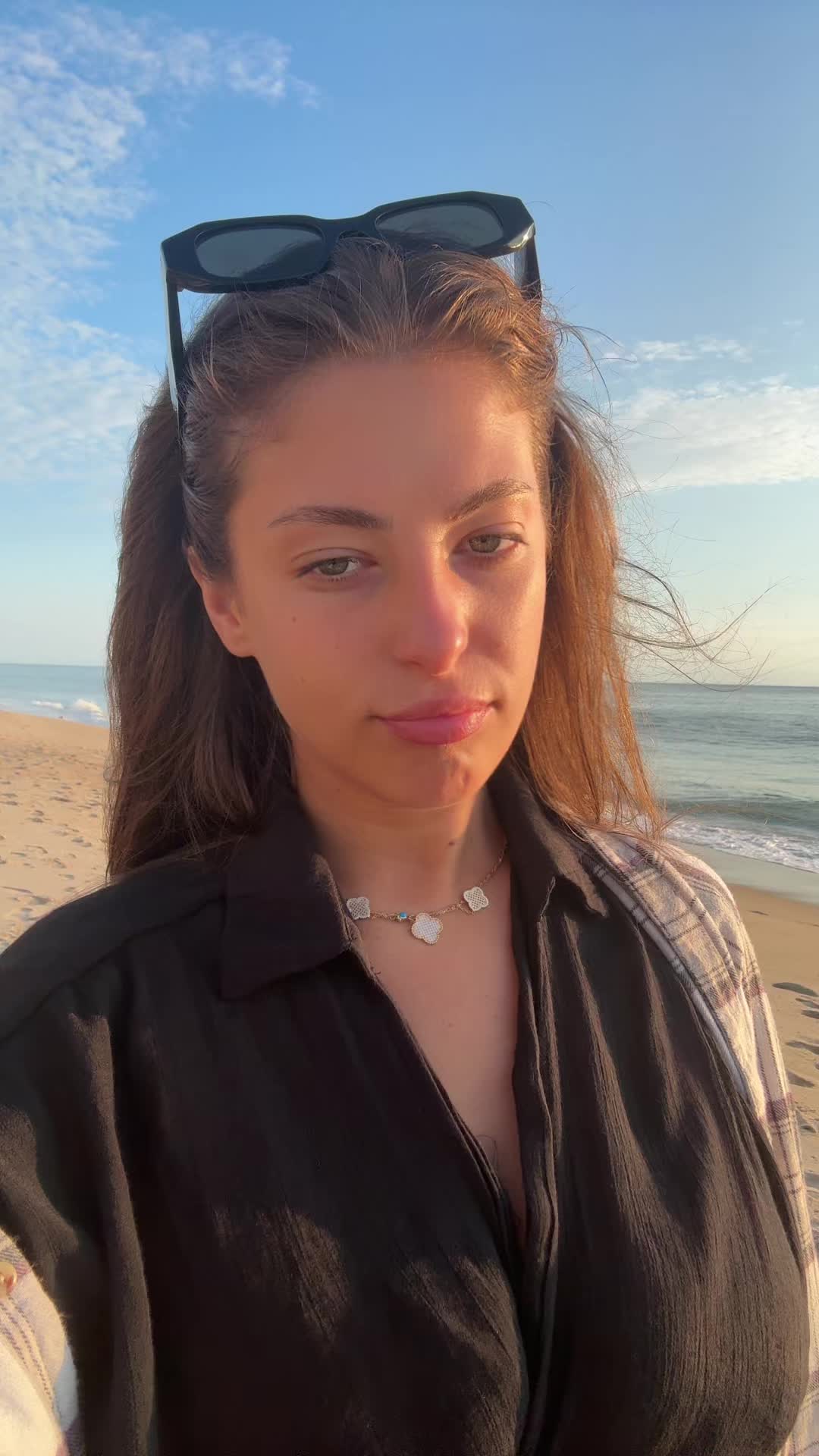 @Desaraa27